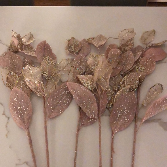 Balsam Hill Metallic Magnolia Leaf Picks - Picture 7 of 8